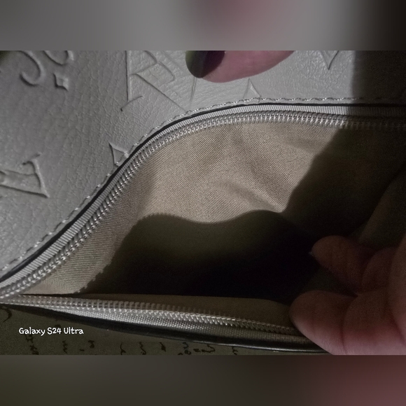 Adrienne Vittadini Taupe Marseille Embossed Hobo New With Twilly Charm - Picture 6 of 15